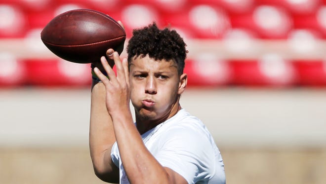 Patrick Mahomes throws a pass during Texas Tech's pro day at Jones AT&T Stadium Friday, March 31, 2017, in Lubbock, Texas.