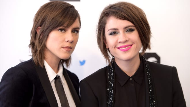 Bee's Canadian countrywomen, Musicians/singers Tegan and Sara, hit the 'Not the WHCD' red carpet.