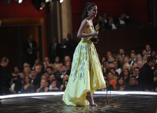 Not everyone is honored just to be nominated. Stars are known to leave after they lose (pictured: Alicia Vikander accepting best supporting actress in 2016), relying on seat fillers to occupy the seats in the auditorium when the camera shows the crowd.